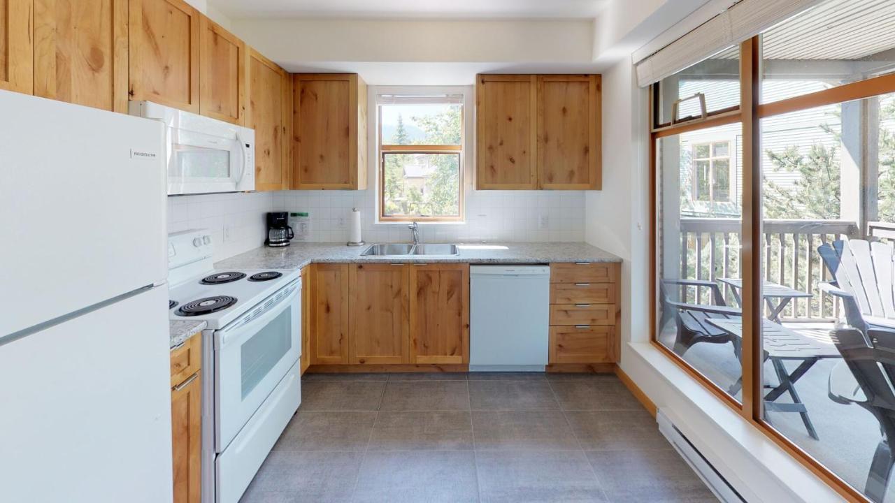Stoney Creek Northstar By Whistler Premier Apartment ภายนอก รูปภาพ