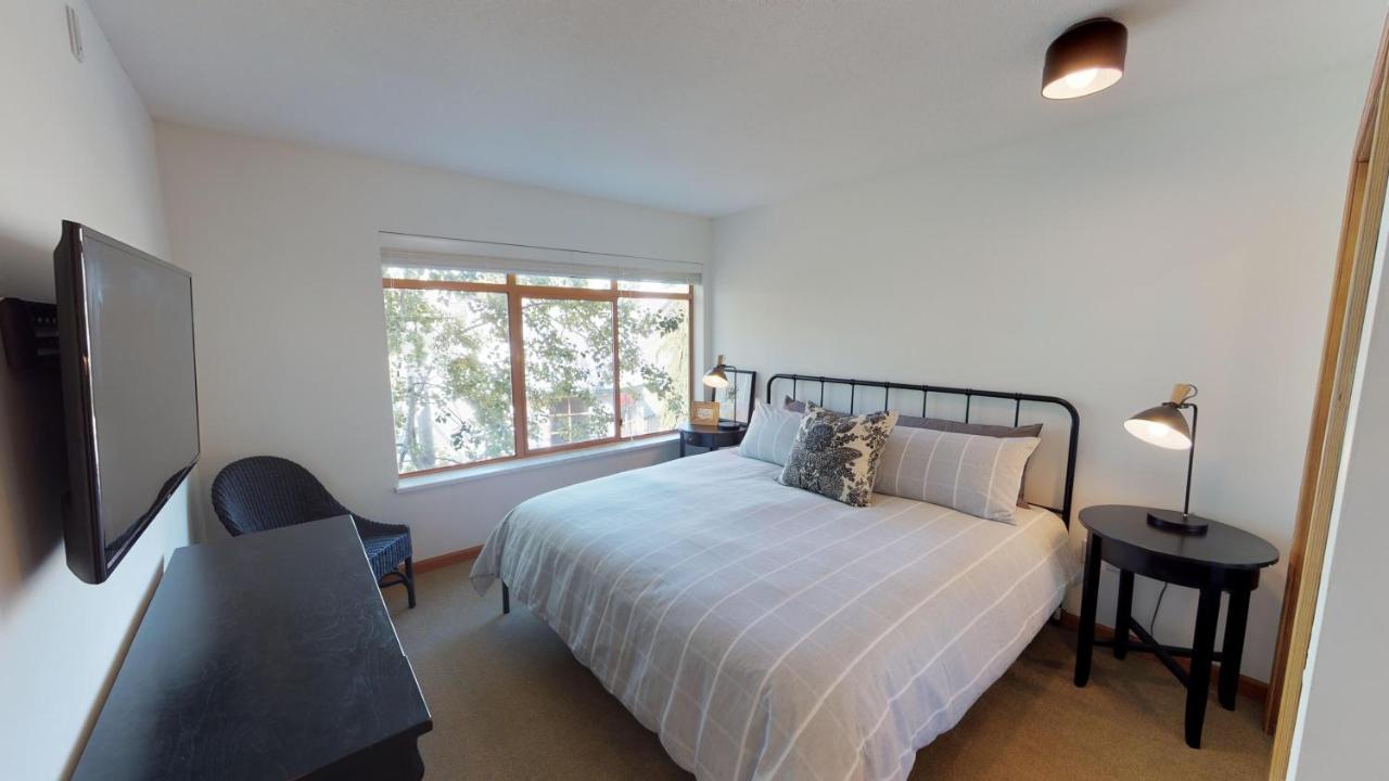 Stoney Creek Northstar By Whistler Premier Apartment ภายนอก รูปภาพ